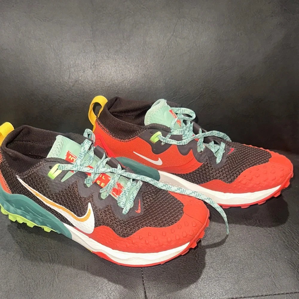 Nike Multicolor Trail Running Shoes - Picture 5 of 14